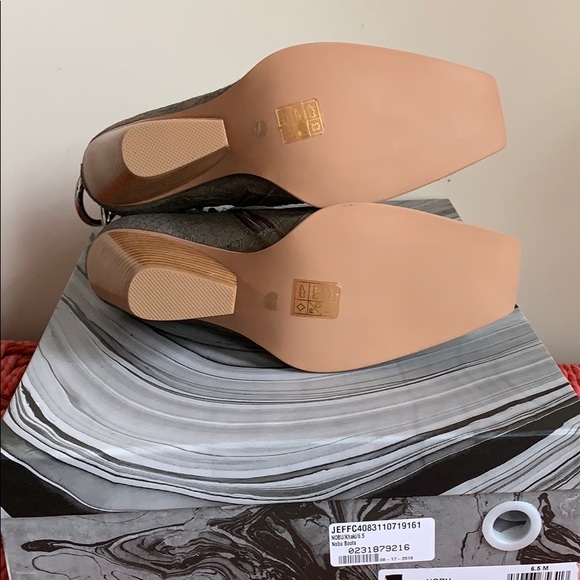 Jeffrey Campbell Boots - Picture 5 of 7